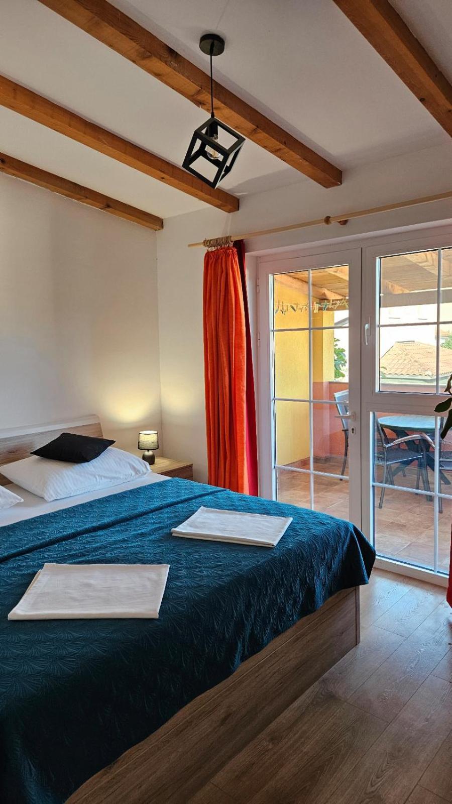 Mira Apartament