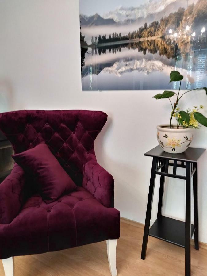 Apartment Mira Weißenburg
